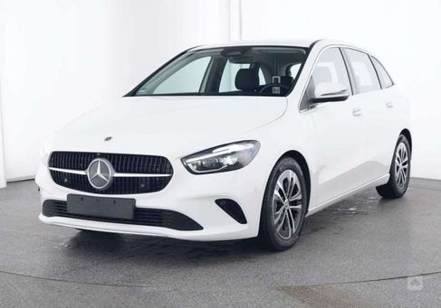 Mercedes-Benz B 180, 2023