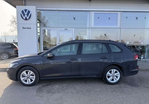 Volkswagen Golf, 2022