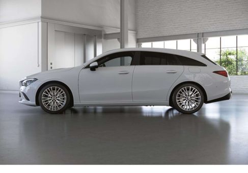 Mercedes-Benz CLA 250, 2022