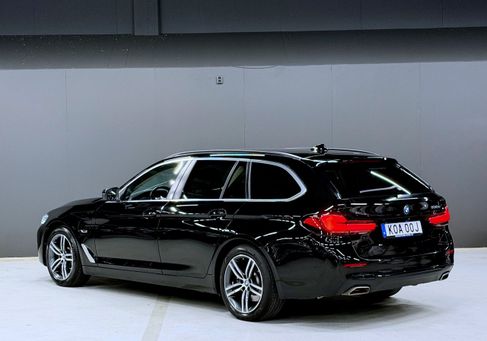 BMW 530, 2022 3