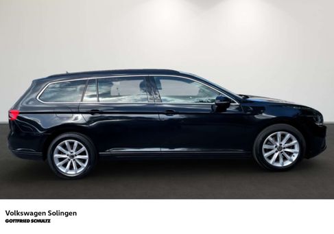 Volkswagen Passat Variant, 2023 3