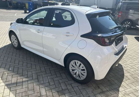 Toyota Yaris, 2024