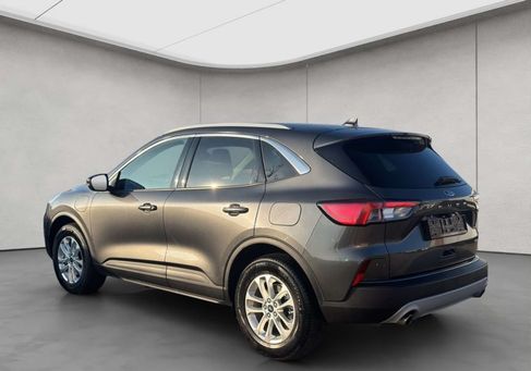 Ford Kuga, 2022