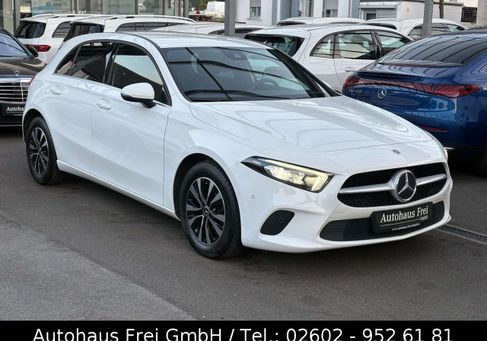Mercedes-Benz A 180, 2022