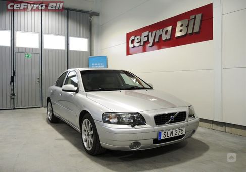 Volvo S60, 2001