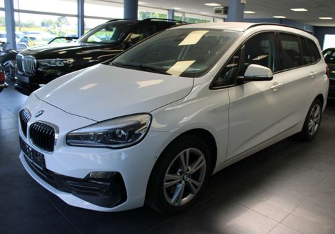 BMW 218, 2021 3