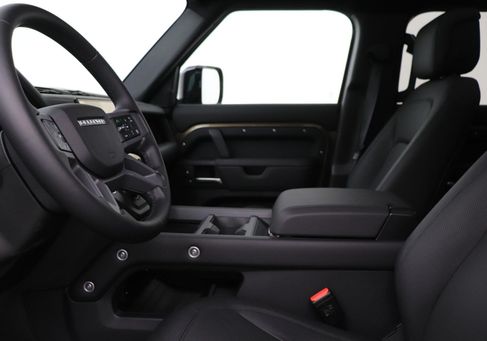 Land Rover Defender, 2026 3