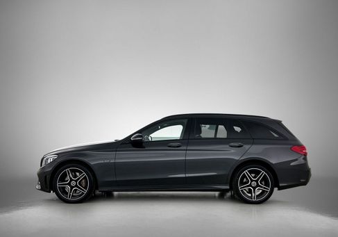Mercedes-Benz C 300, 2021 3