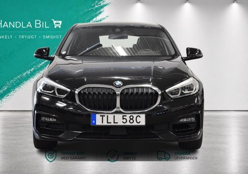BMW 120, 2022