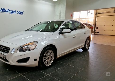 Volvo S60, 2011