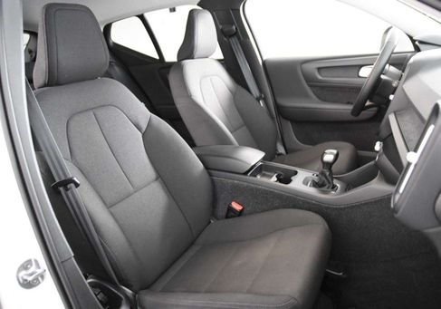 Volvo XC40, 2022 3