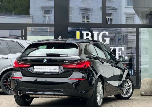 BMW 118, 2022