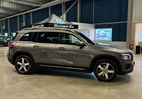 Mercedes-Benz GLB 200, 2021