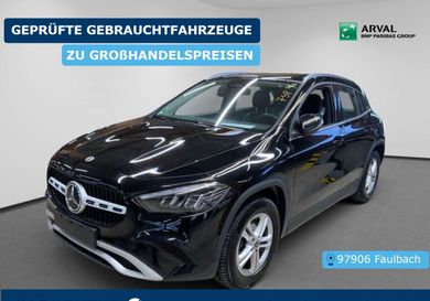 Mercedes-Benz GLA 180, 2023