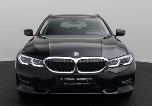 BMW 320, 2022