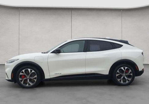 Ford Mustang Mach-E, 2022