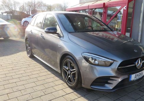 Mercedes-Benz B 200, 2021