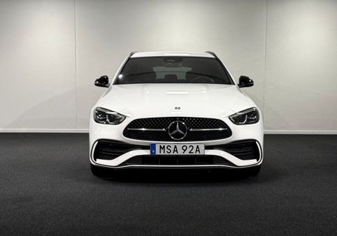 Mercedes-Benz C 220, 2025