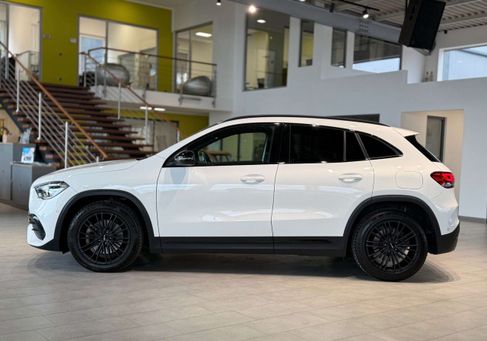 Mercedes-Benz GLA 250, 2021