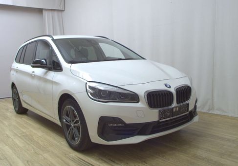 BMW 220, 2020