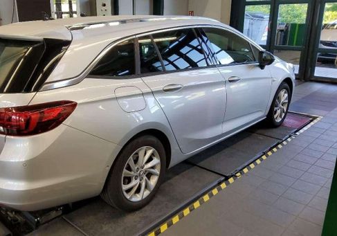 Opel Astra, 2021