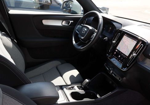 Volvo XC40, 2024 3