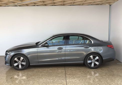 Mercedes-Benz C 180, 2022