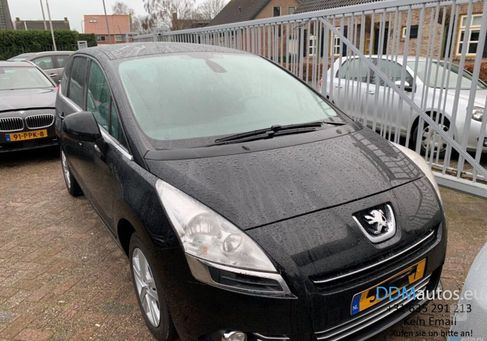 Peugeot 5008, 2011