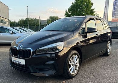 BMW 216, 2021
