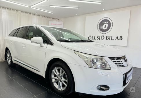 Toyota Avensis, 2011