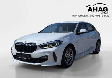 BMW 118, 2023