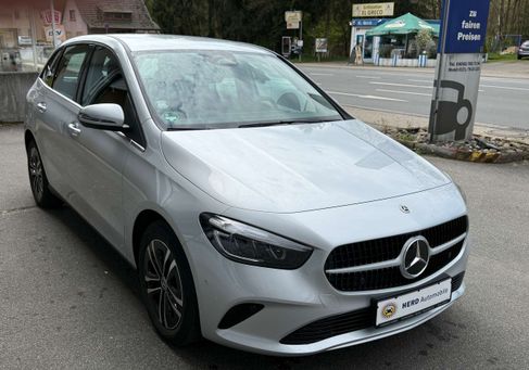 Mercedes-Benz B 250, 2023