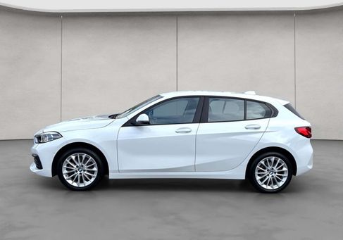 BMW 118, 2023
