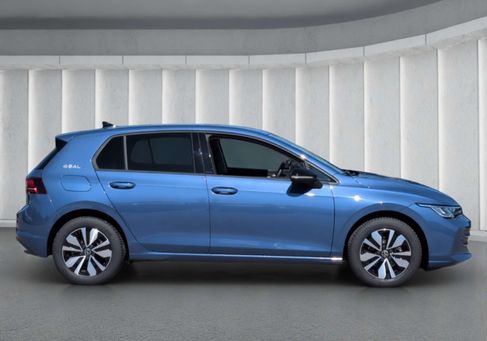 Volkswagen Golf, 2024 2
