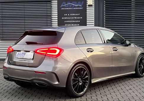 Mercedes-Benz A 180, 2022