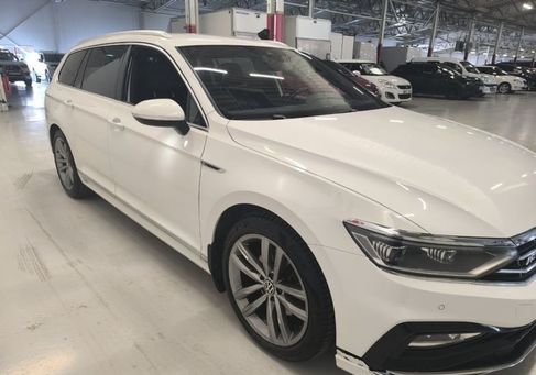 Volkswagen Passat Variant, 2021 3