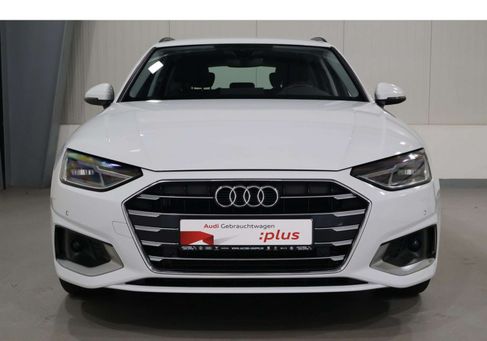 Audi A4, 2023