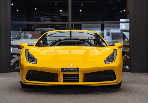 Ferrari 488 GTB, 2018