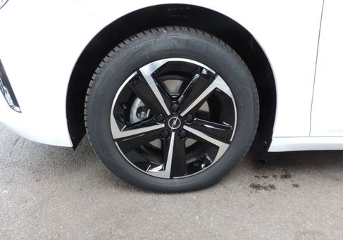 Opel Astra, 2024