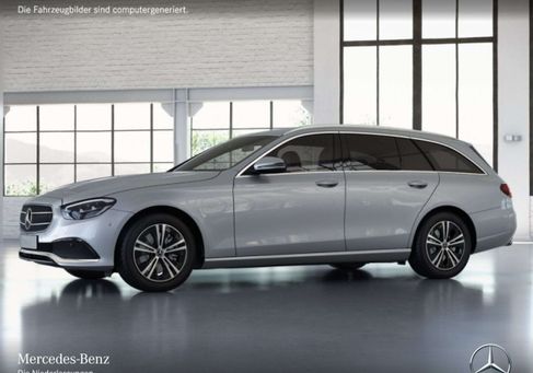 Mercedes-Benz E 220, 2021