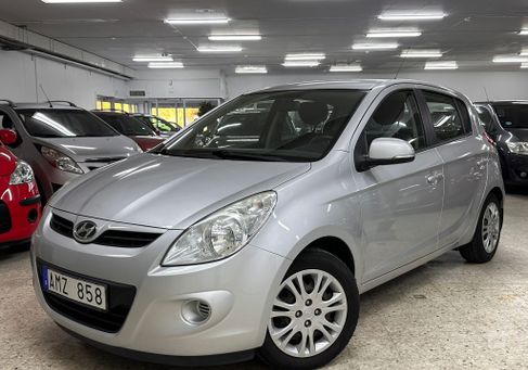 Hyundai i20, 2011