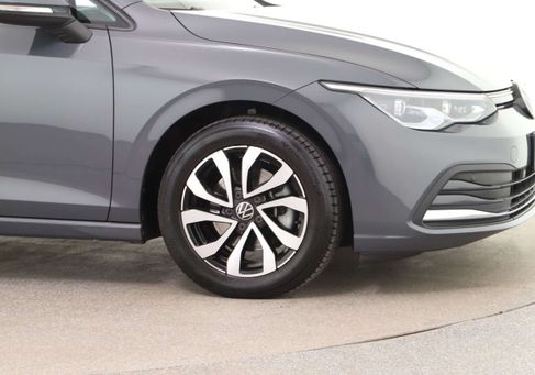 Volkswagen Golf, 2022 3