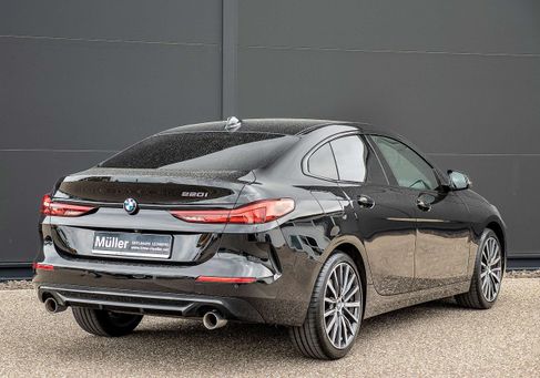 BMW 220, 2023 2