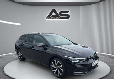 Volkswagen Golf, 2022