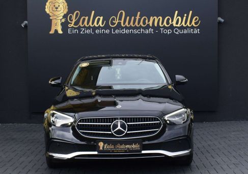 Mercedes-Benz E 220, 2022