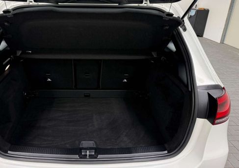 Mercedes-Benz B 180, 2019