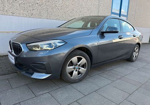 BMW 216, 2021