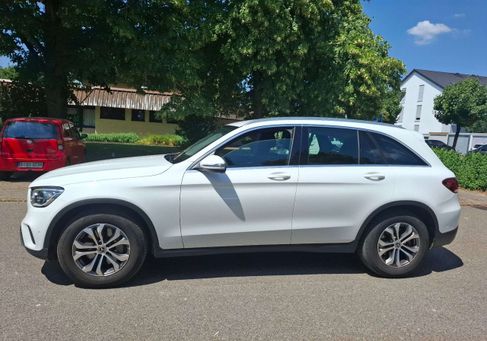 Mercedes-Benz GLC 220, 2019 3