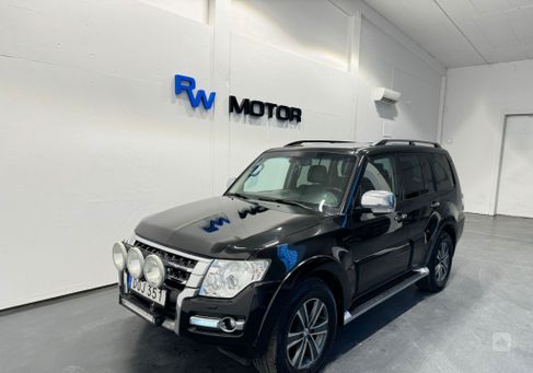 Mitsubishi Pajero, 2015