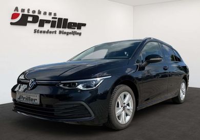 Volkswagen Golf, 2022
